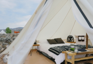 what is glamping camping
